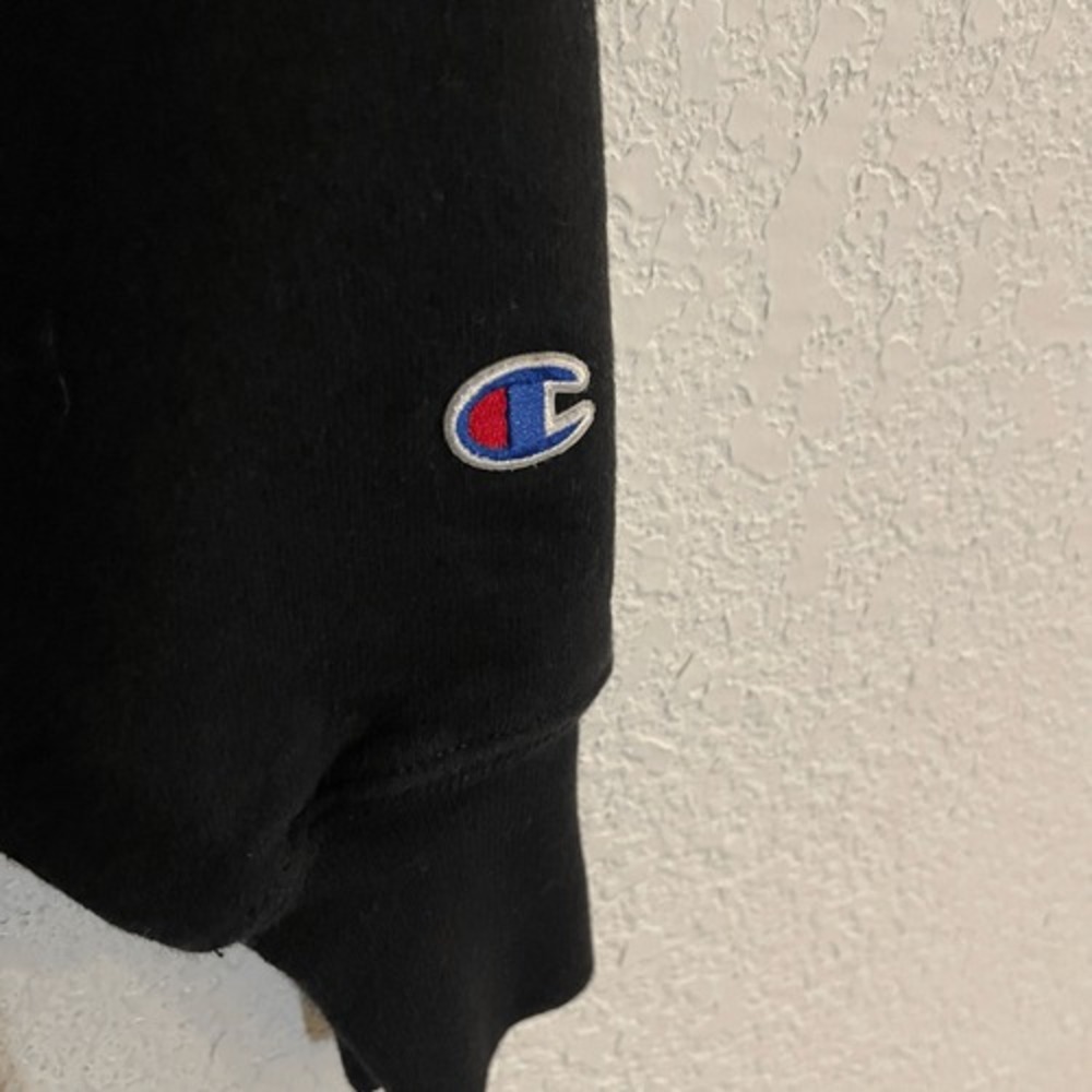 Champion Reverse Weave Black Chenille Script Logo Sweatshirt Small Sporty Casual - Picture 6 of 13
